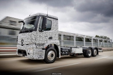 世界首辆纯电动重卡：奔驰Urban eTruck