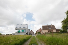 比利时郊野谷仓式被动能效房屋