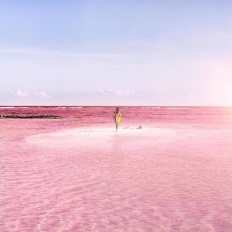 墨西哥天然粉色湖，美到窒息！