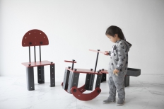 韩国公司设计出一套可拼插的玩具家具 TONITURE